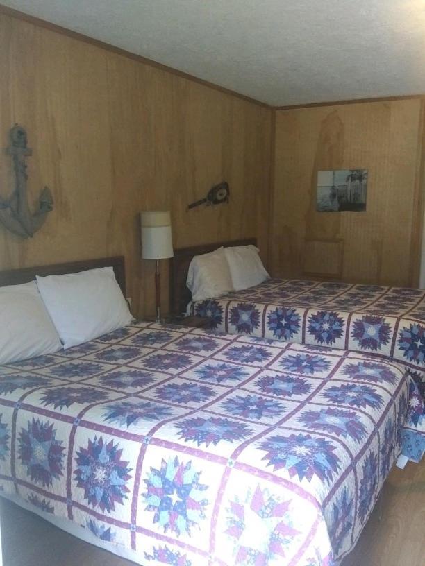 Whispering Creek Lodging & Rv Resort Newton Kültér fotó